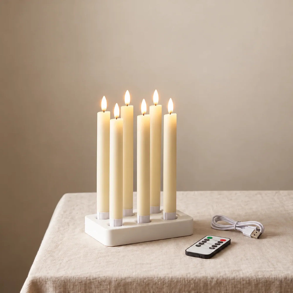 Wove Luma 1 set: 6 oplaadbare LED-dinerkaarsen in wit laadstation met afstandsbediening en USB-C-kabel